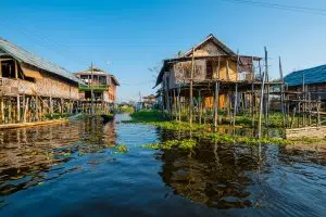 Deň 7 - Indein – Inle Lake – Heho – Yangon